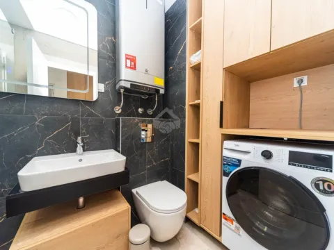 Izdavanje, jednosoban stan, 51m², Tološi, Podgorica - image 12