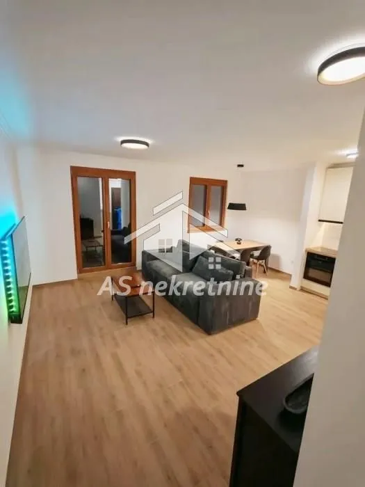 Rent, three bedroom apartment, 77m², Autokomanda, Voždovac Sve Podlokacije