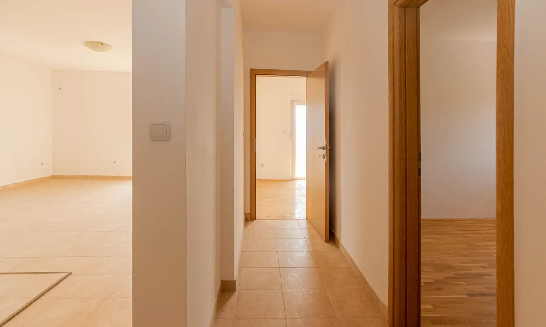 Prodaja, dvosoban stan, 72m², Igalo-Petlja, Herceg Novi