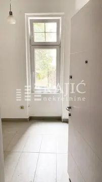 Rent, four bedroom apartment, 100m², Savski Venac, Beograd - image 8