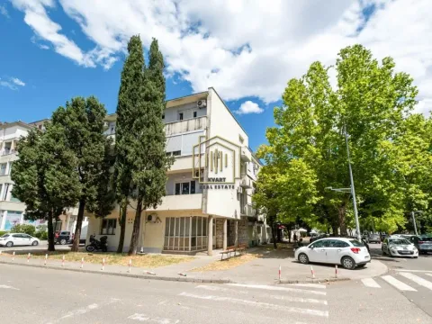 Prodaja, poslovni prostor, 47m², Preko Morače, Podgorica - image 4