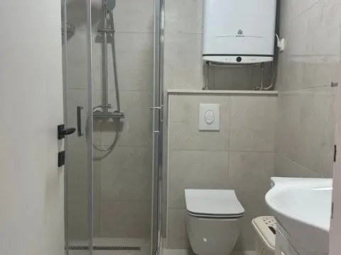 Izdavanje, dvosoban stan, 65m², Centar, Tivat - image 6