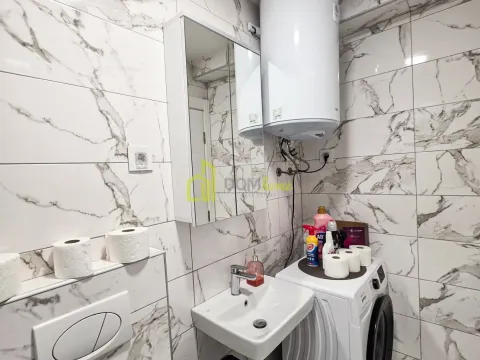 Izdavanje, dvosoban stan, 80m², Tološi, Podgorica - image 19