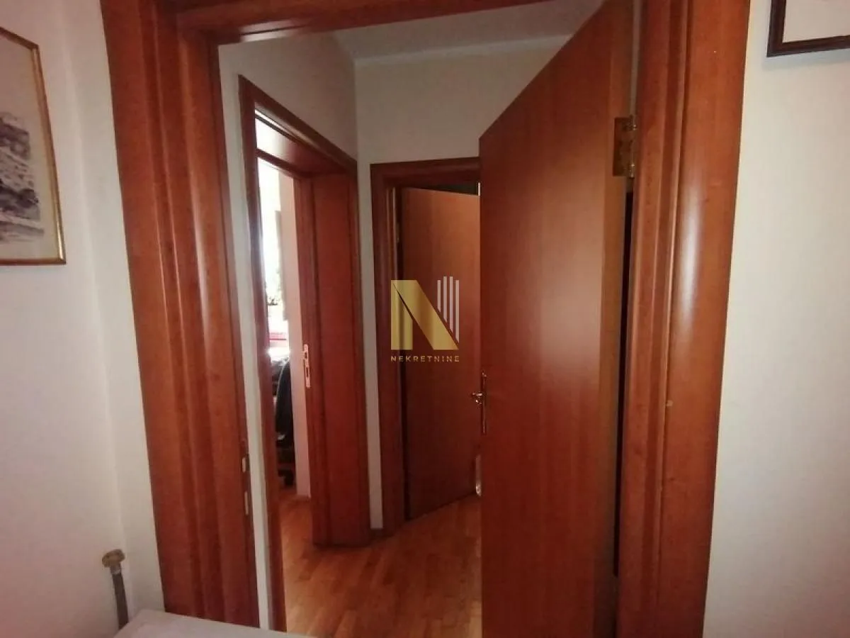 Prodaja, četvorosoban stan, 86m², Grbavica, Novi Sad Sve Podlokacije