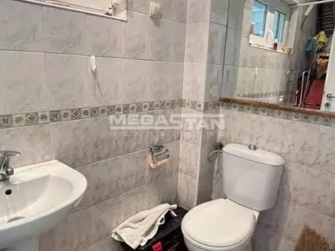 Izdavanje, kuća, 140m², Senjak, Beograd - image 13