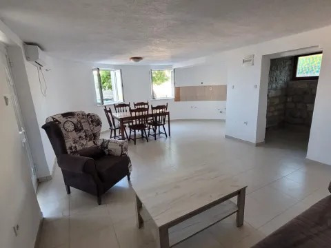 Prodaja, kuća, 150m², Budva, Crna Gora - image 16