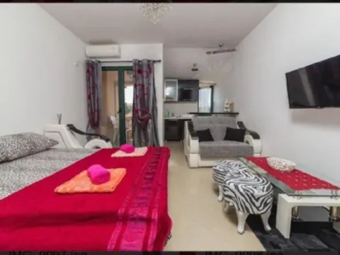 Izdavanje, kuća, Dubovica, Budva - image 5