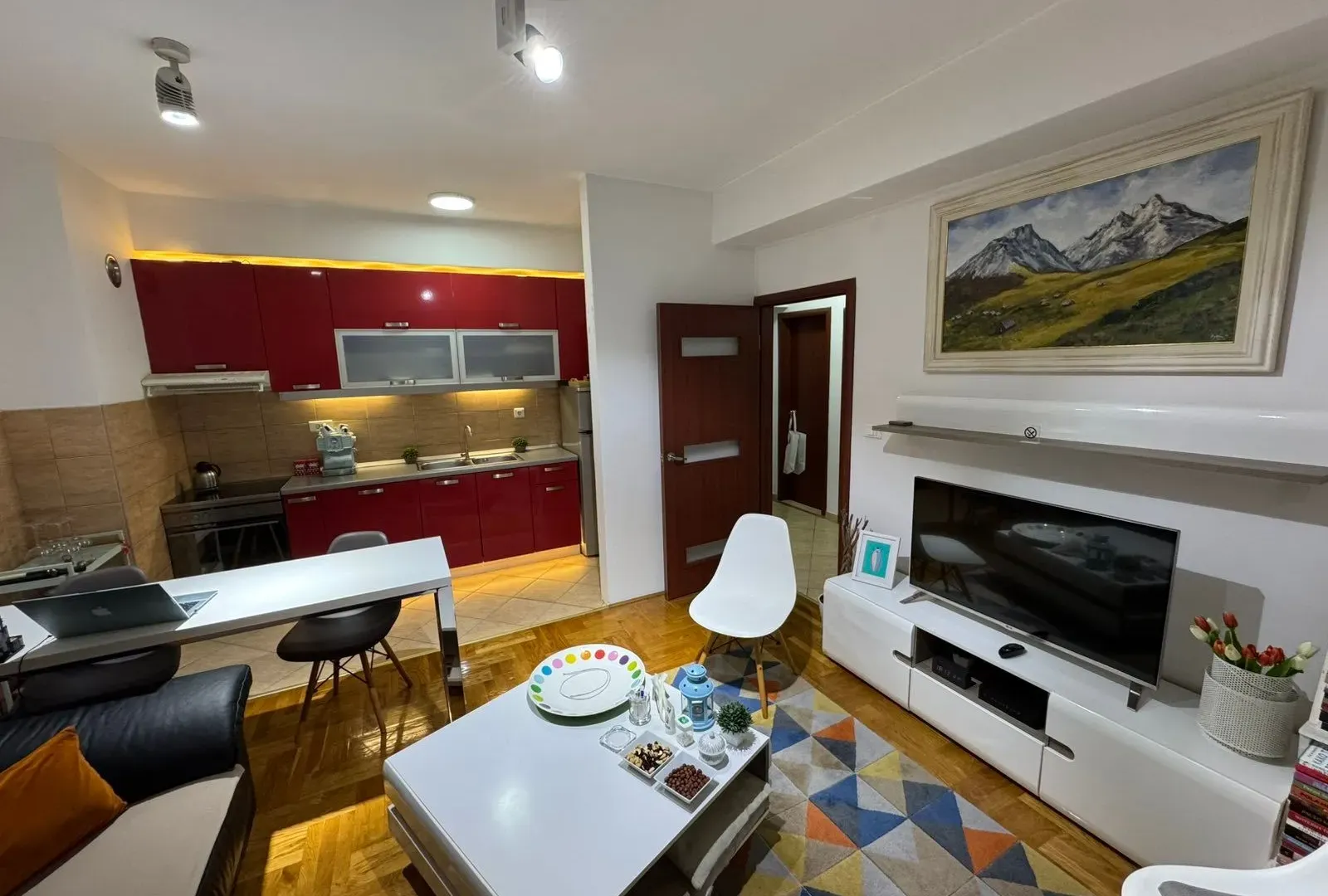 Prodaja, dvosoban stan, 52m², Blok 6, Podgorica