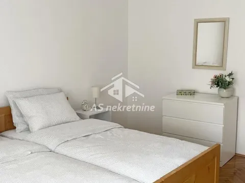 Izdavanje, dvosoban stan, 67m², Kalenić Pijaca, Vračar Sve Podlokacije - image 11