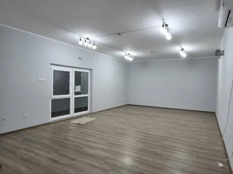 Poslovni prostor in Bezanijska Kosa 2