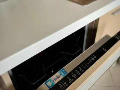 Izdavanje, jednosoban stan, 38m², Grbavica, Novi Sad Sve Podlokacije - image 15