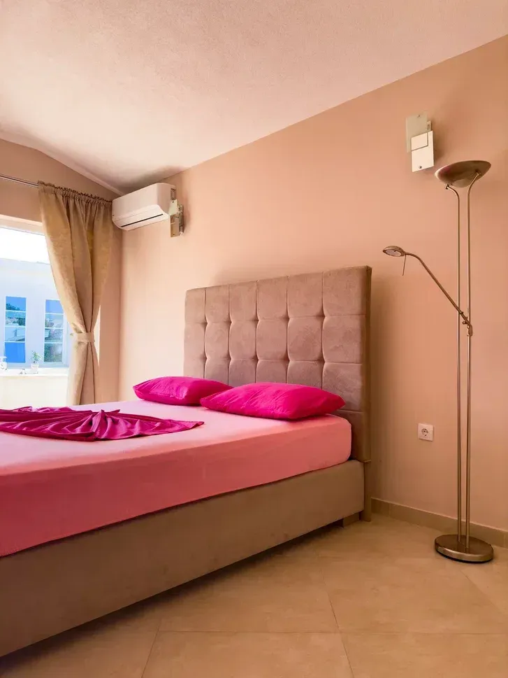Prodaja, kuća, 702m², Centar, Ulcinj