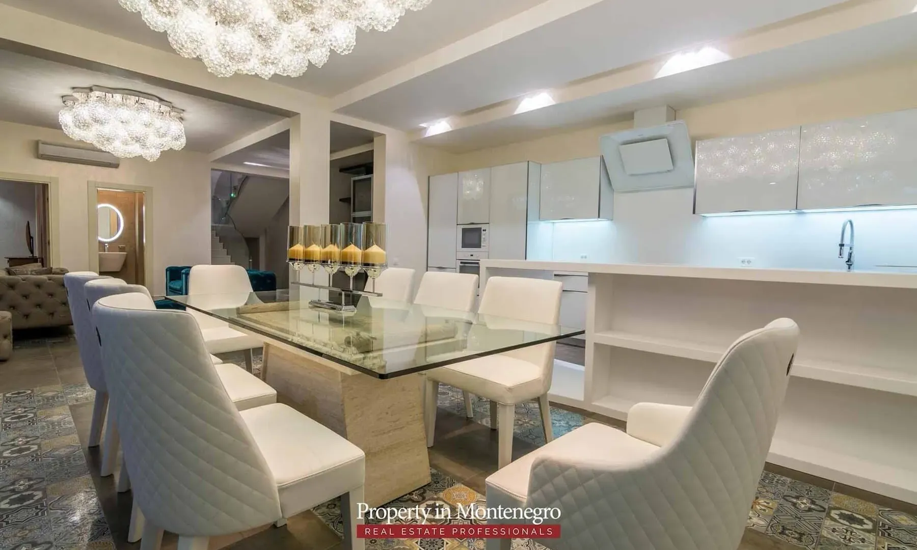 Sale, house, 831m², Bečići, Budva