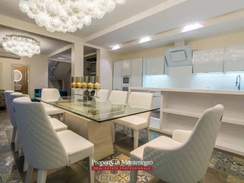 Sale, house, 831m², Bečići, Budva - image 35