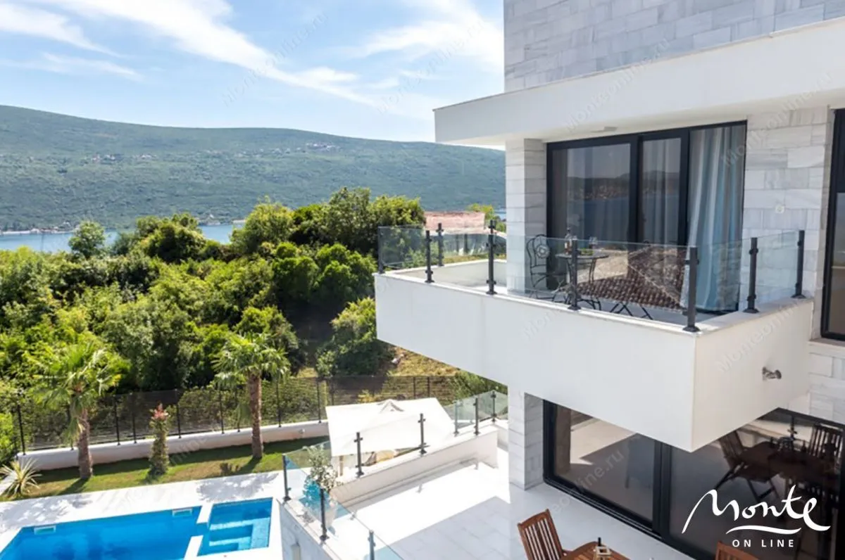 Prodaja, kuća, 350m², Herceg Novi, Crna Gora