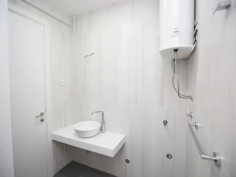 Sale, three bedroom apartment, 143m², Tivat, Crna Gora - image 25