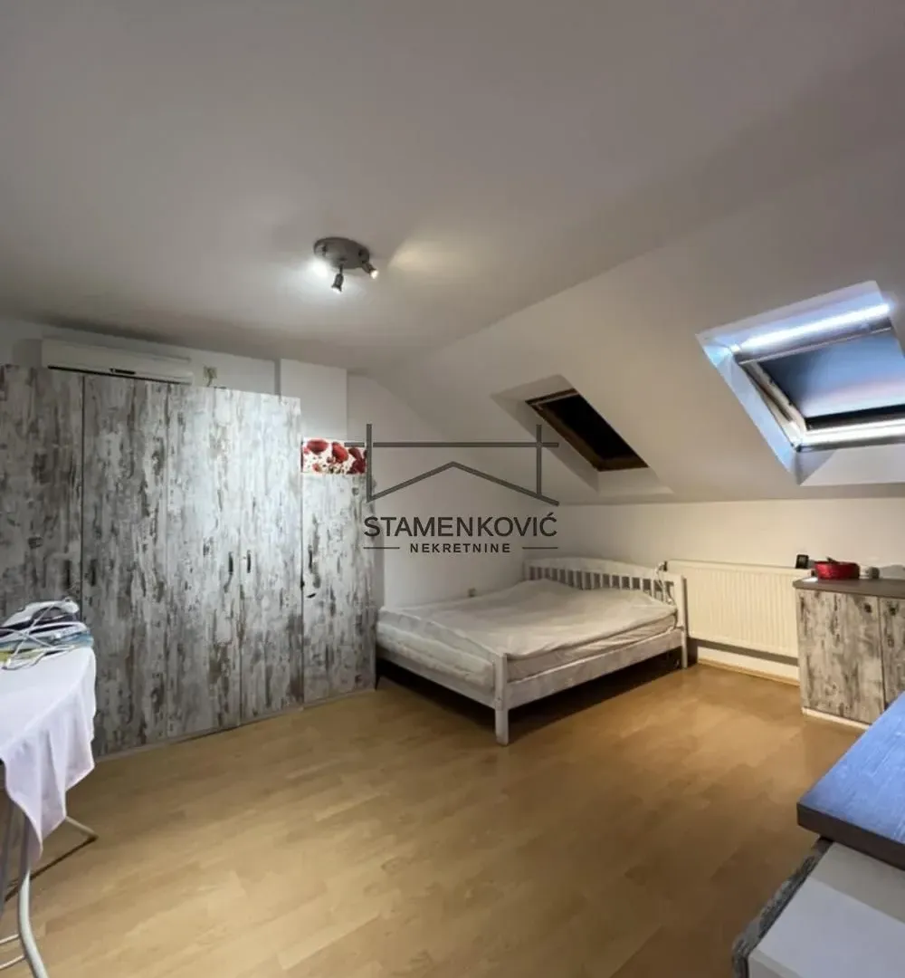 Prodaja, trosoban stan, 111m², Grbavica, Novi Sad Sve Podlokacije
