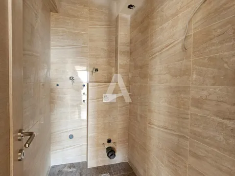 Prodaja, trosoban stan, 132m², Bečići, Budva - image 4