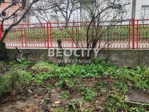 Sale, house, 120m², Resnik, Beograd - image 18