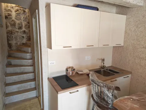 Prodaja, kuća, 60m², Reževići, Budva - image 7