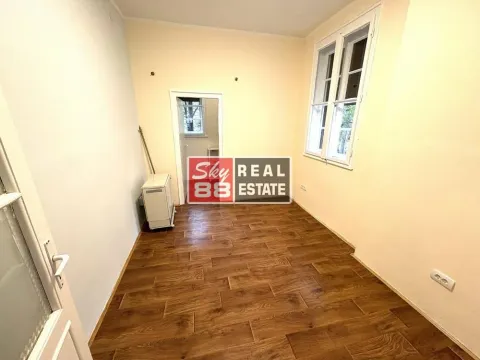 Izdavanje, četvorosoban stan, 110m², Vračar Sve Podlokacije, Beograd - image 5
