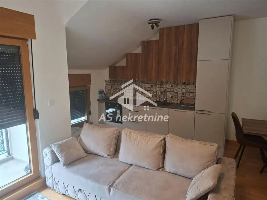 Rent, apartment, 80m², Trošarina, Voždovac Sve Podlokacije