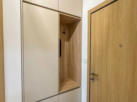 Izdavanje, jednosoban stan, 46m², New City, Podgorica - image 5