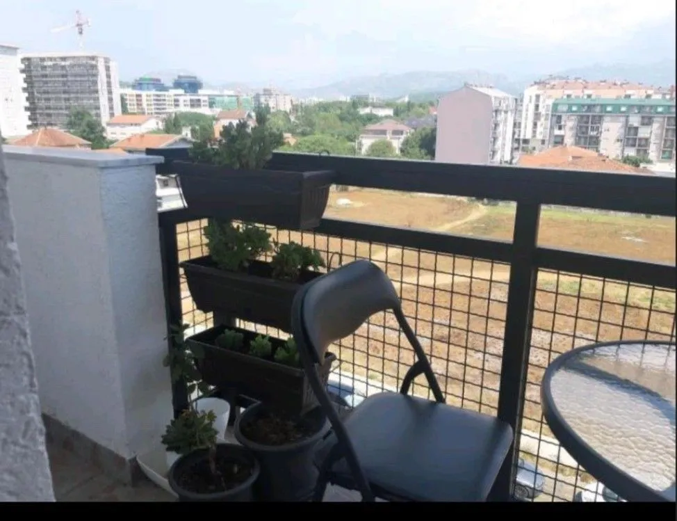 Izdavanje, jednosoban stan, 43m², City Kvart, Podgorica
