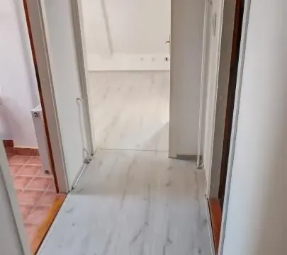 Izdavanje, jednosoban stan, 33m², Socijalno, Novi Sad Sve Podlokacije - image 8