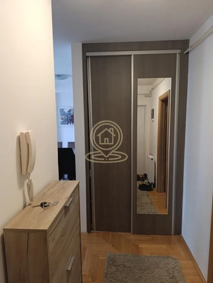 Izdavanje, dvosoban stan, 59m², Centar, Kragujevac