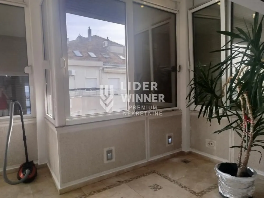 Rent, four bedroom apartment, 140m², Đeram Pijaca, Beograd