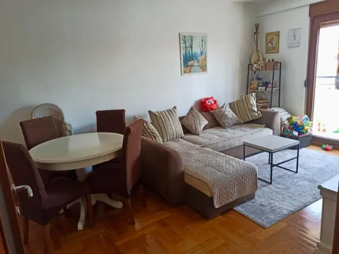 Prodaja, jednosoban stan, 45m², Stari Aerodrom, Podgorica - image 2