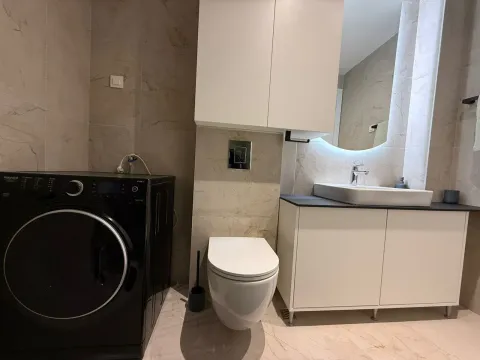 Prodaja, dvosoban stan, 75m², Tološka šuma, Podgorica - image 12