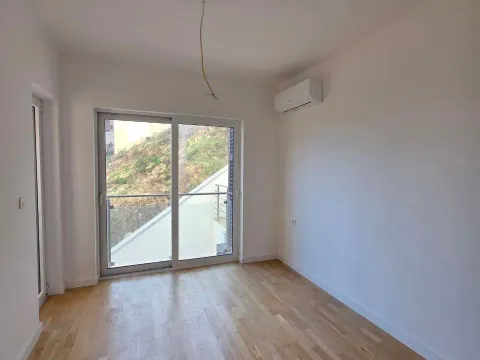 Sale, two bedroom apartment, 82m², Bečići, Budva - image 5