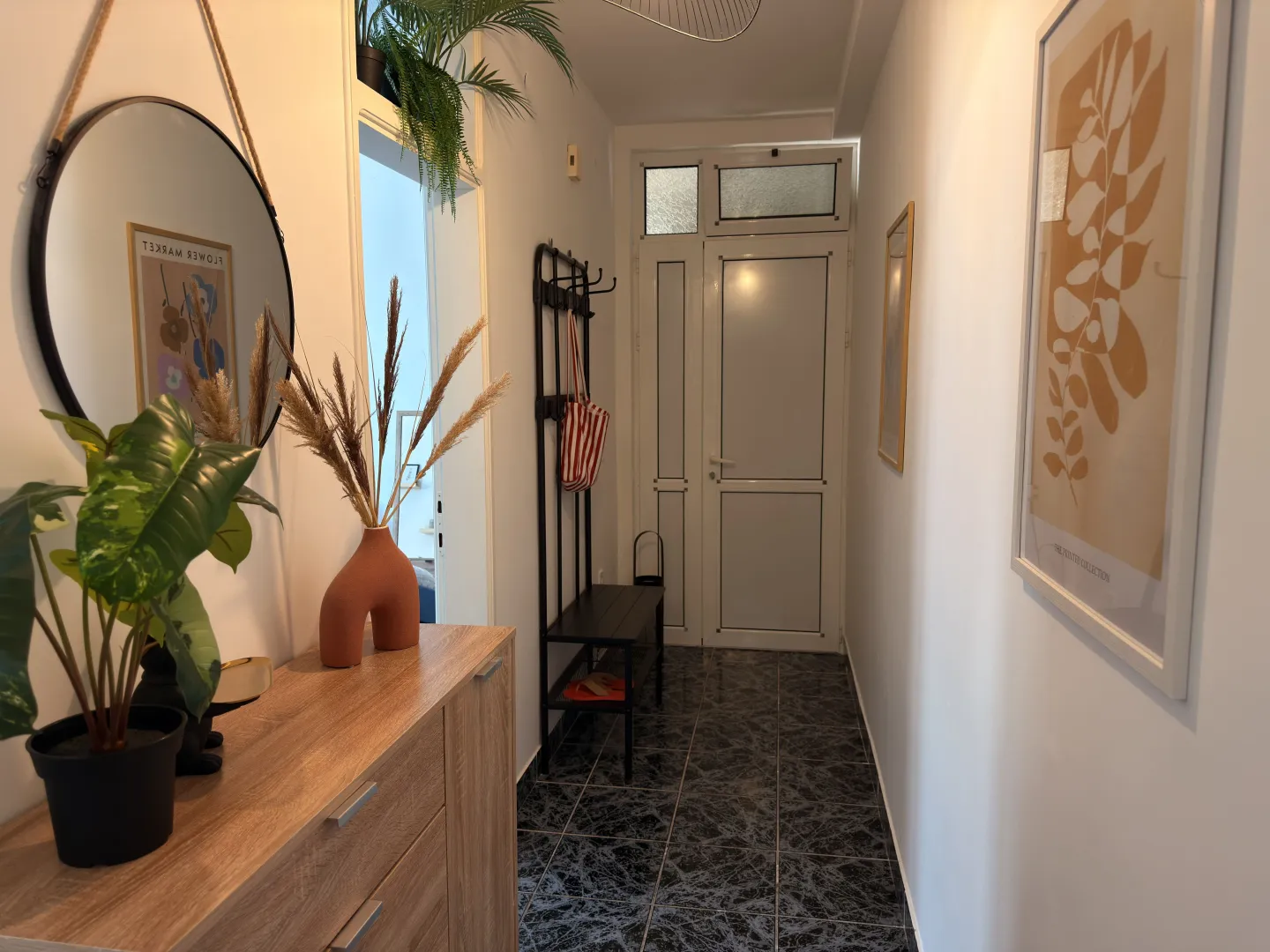 Prodaja, dvosoban stan, 68m², Babin Do, Budva