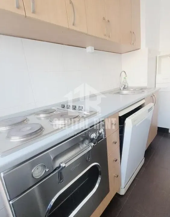 Izdavanje, dvosoban stan, 51m², Kalenić Pijaca, Vračar Sve Podlokacije