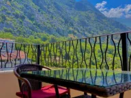 Izdavanje, jednosoban stan, 52m², Dobrota, Kotor - image 1