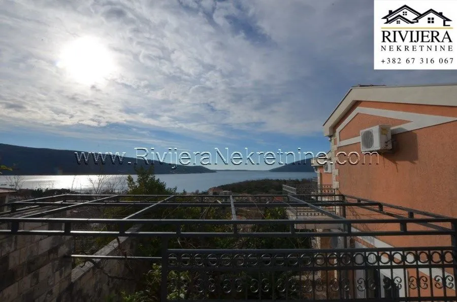 Prodaja, kuća, 300m², Zelenika, Herceg Novi