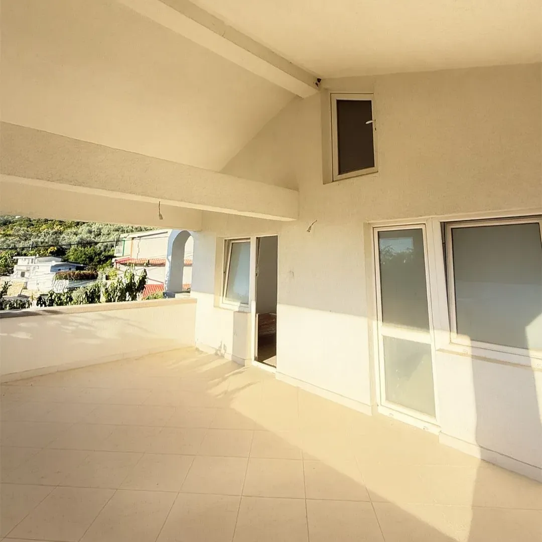 Prodaja, kuća, 114m², Dobre Vode, Bar