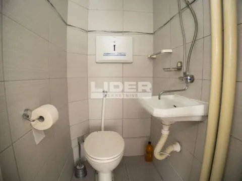 Izdavanje, četvorosoban stan, 115m², Voždovac Sve Podlokacije, Beograd - image 17