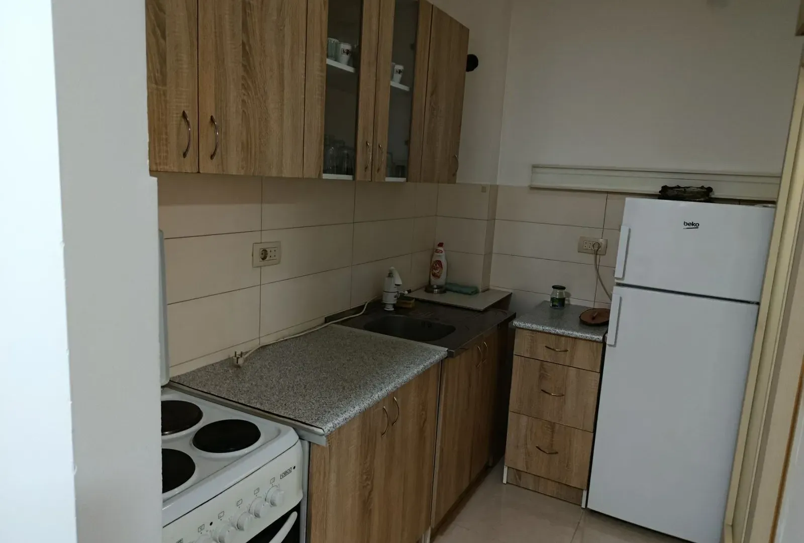 Izdavanje, dvosoban stan, 65m², Vezirov Most, Podgorica