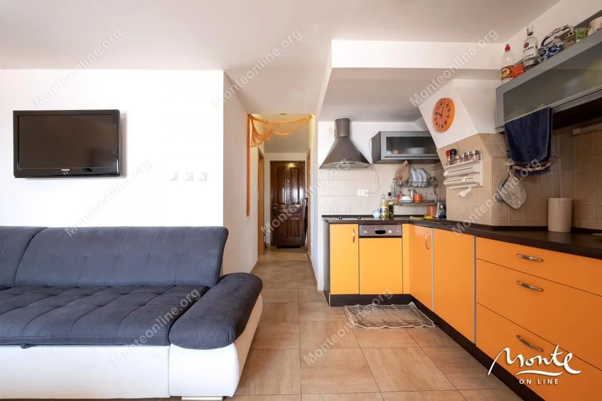 Prodaja, dvosoban stan, 72m², Kamenari, Herceg Novi