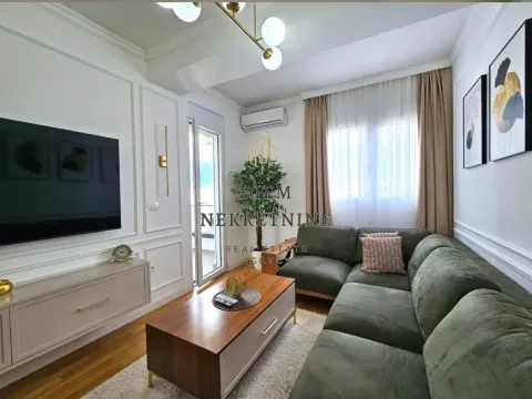 Prodaja, jednosoban stan, 46m², Centar, Bar - image 12