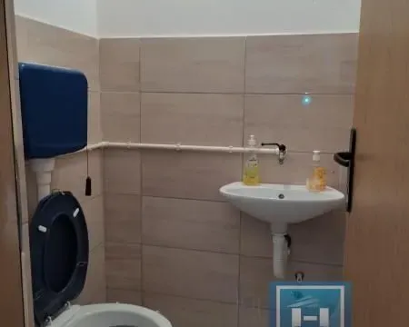 Prodaja, poslovni prostor, 163m², Jagodina, Srbija - image 4