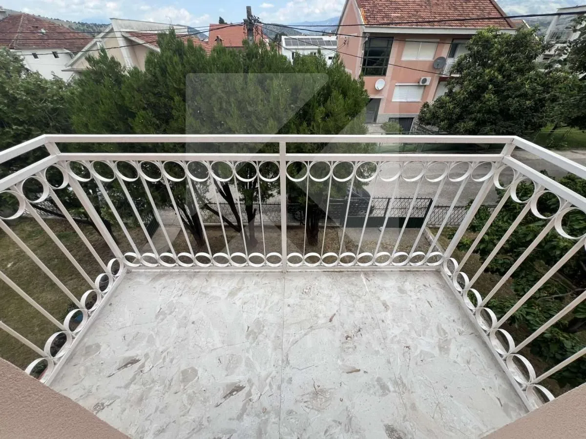 Prodaja, trosoban stan, 100m², Zagorič, Podgorica