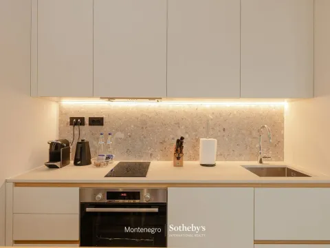 Prodaja, garsonjera, 73m², Porto Montenegro, Tivat - image 8