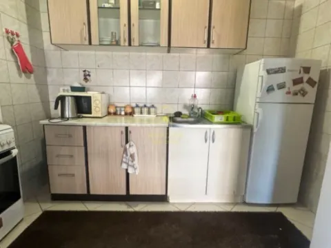 Izdavanje, dvosoban stan, 75m², Stari Aerodrom, Podgorica - image 9