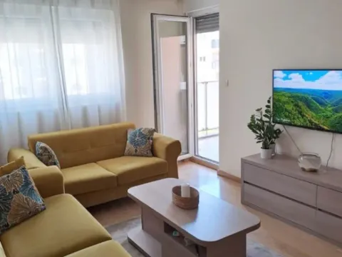 Prodaja, dvosoban stan, 72m², City Kvart, Podgorica