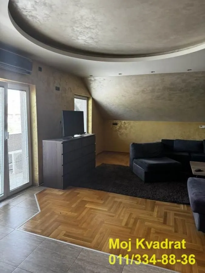 Izdavanje, četvorosoban stan, 200m², Železnik, Beograd