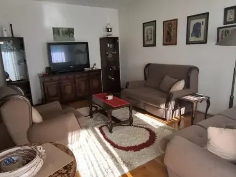 Izdavanje, dvosoban stan, 60m², Čukarica, Beograd - image 2